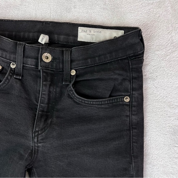 Rag & bone Women's Ankle Skinny Size 26 Black Dark Wash Mid Rise Casual Basic - Picture 5 of 16